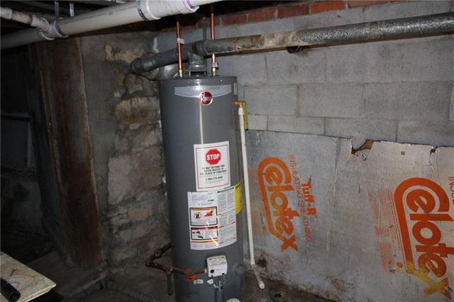 326 Isacks Street, Lecompton, KS 66050