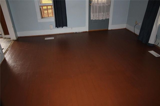 326 Isacks Street, Lecompton, KS 66050