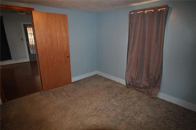 326 Isacks Street, Lecompton, KS 66050