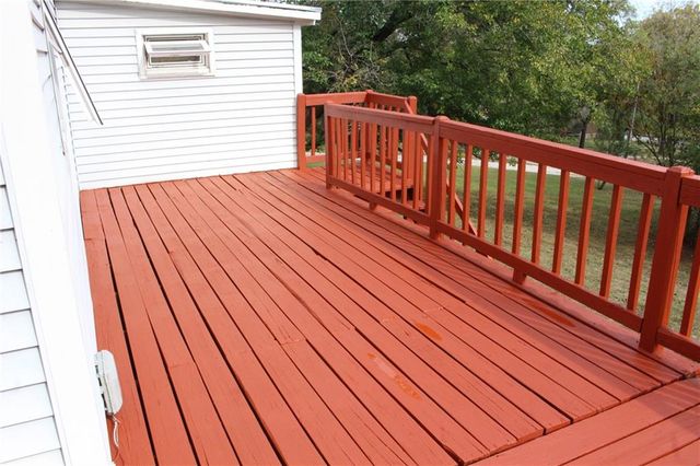 326 Isacks Street, Lecompton, KS 66050