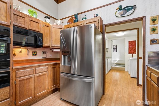 2207 S 304th Street, Federal Way, WA 98003