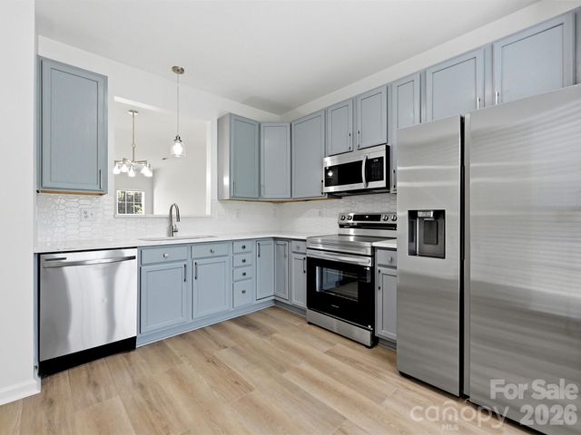 9538 Blossom Hill Drive, Huntersville, NC 28078