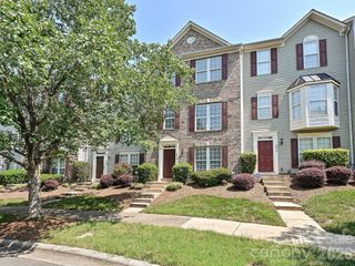 9538 Blossom Hill Drive, Huntersville, NC 28078