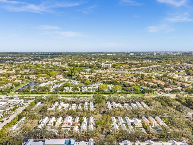5883 Michaux Street, Boca Raton, FL 33433