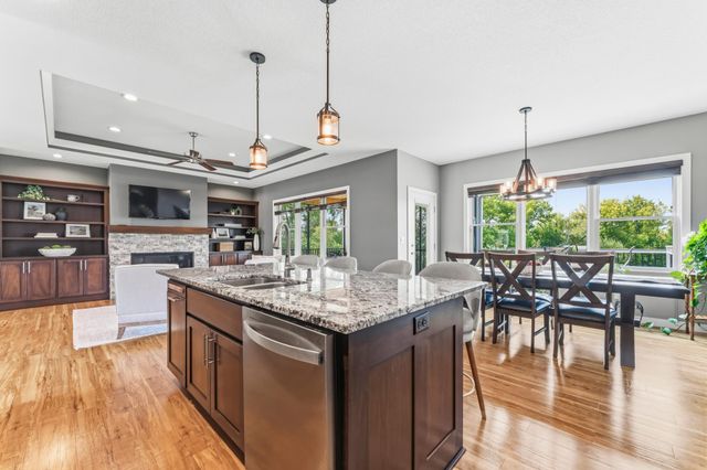 511 21st Place NE, Kasson, MN 55944
