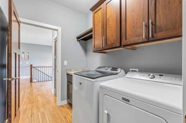 511 21st Place NE, Kasson, MN 55944