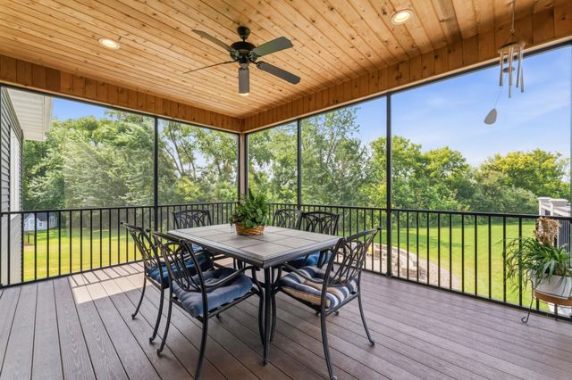 511 21st Place NE, Kasson, MN 55944