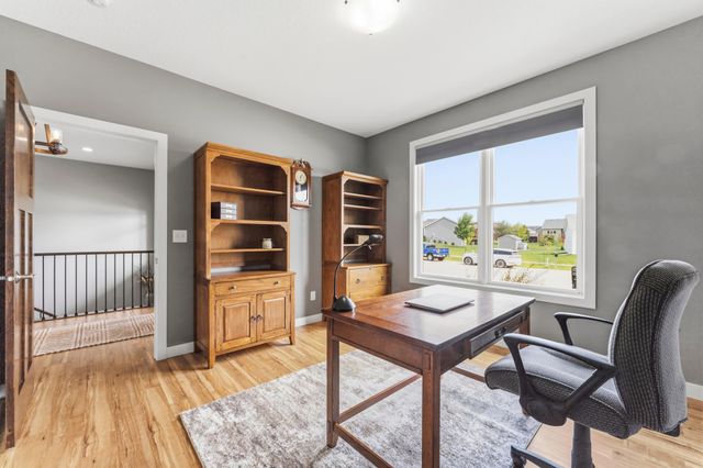 511 21st Place NE, Kasson, MN 55944