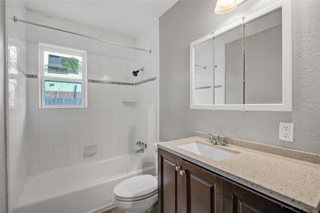 1411 Kappa Street, Pasadena, TX 77504