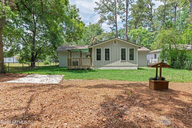 2021 LAKE WEIR Avenue, Jacksonville, FL 32210