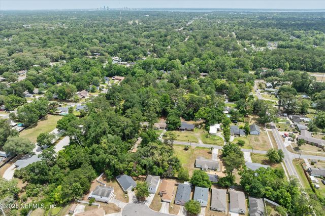 2021 LAKE WEIR Avenue, Jacksonville, FL 32210