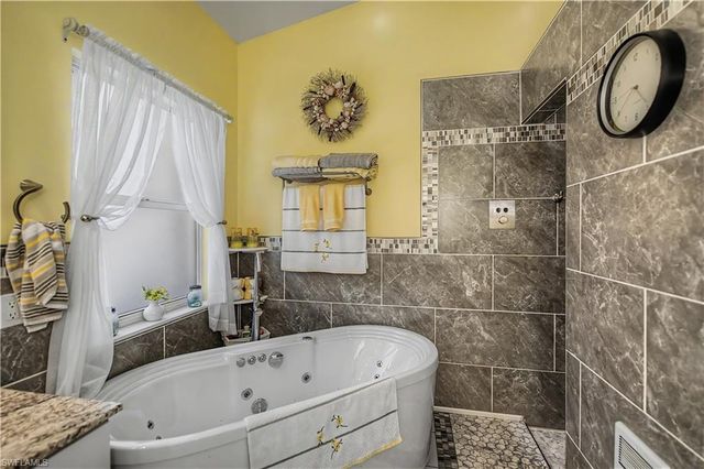 3474 Clubview DR, North Fort Myers, FL 33917