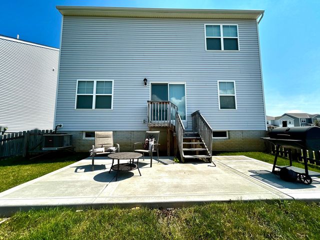 438 Faulkner Drive, Lithopolis, OH 43136