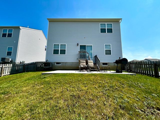 438 Faulkner Drive, Lithopolis, OH 43136