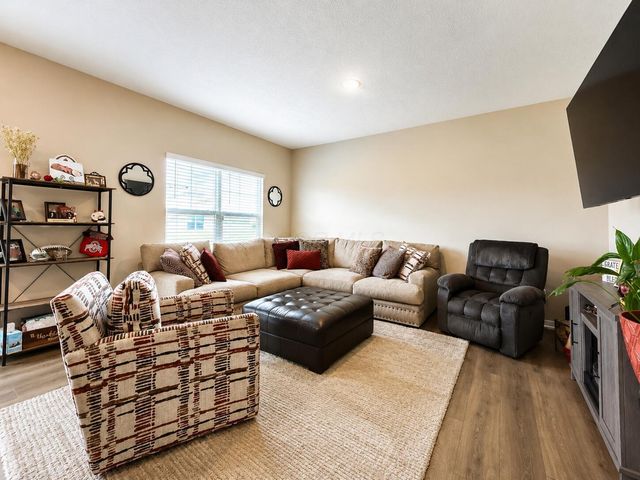 438 Faulkner Drive, Lithopolis, OH 43136
