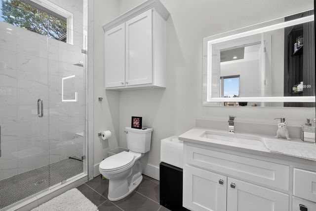 234 City View Court, Cedar Hill, TX 75104