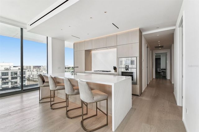 1000 WATER STREET 2202, Tampa, FL 33602