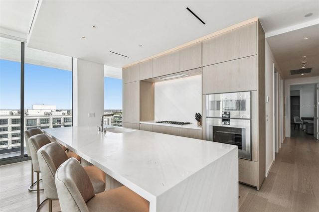 1000 WATER STREET 2202, Tampa, FL 33602