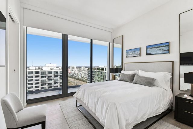 1000 WATER STREET 2202, Tampa, FL 33602