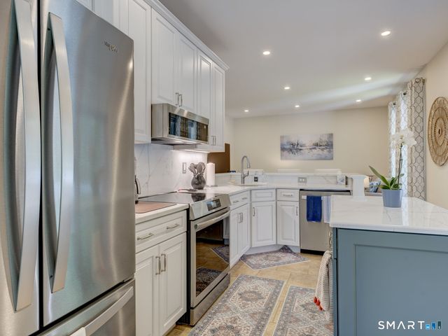 41 Marble Faun Lane 41, Windsor, CT 06095