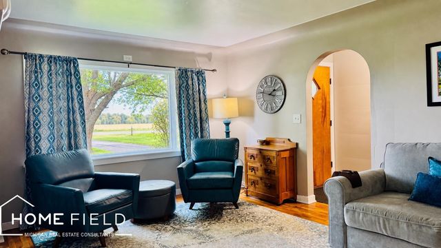 1989 N M-52 Road, Owosso, MI 48867