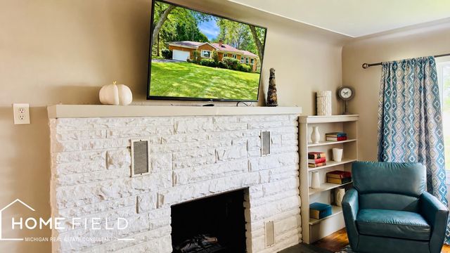 1989 N M-52 Road, Owosso, MI 48867