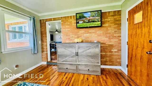 1989 N M-52 Road, Owosso, MI 48867