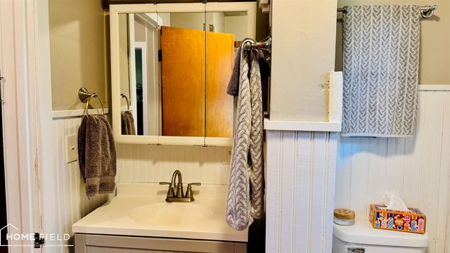 1989 N M-52 Road, Owosso, MI 48867