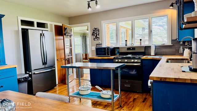 1989 N M-52 Road, Owosso, MI 48867