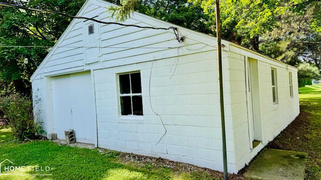 1989 N M-52 Road, Owosso, MI 48867
