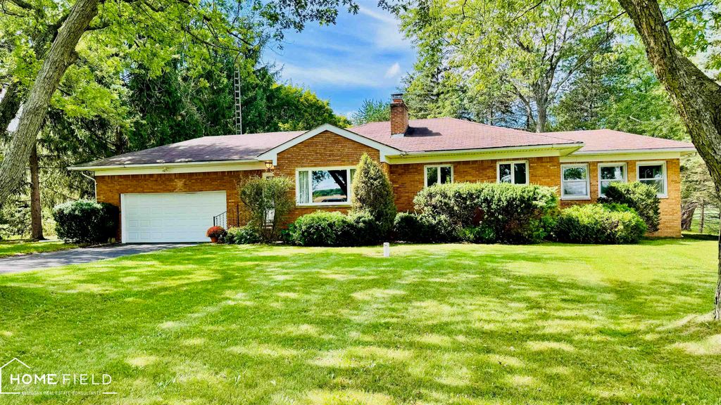 1989 N M-52 Road, Owosso, MI 48867