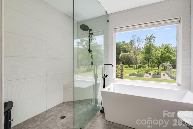 150 Shope Creek Road, Asheville, NC 28805