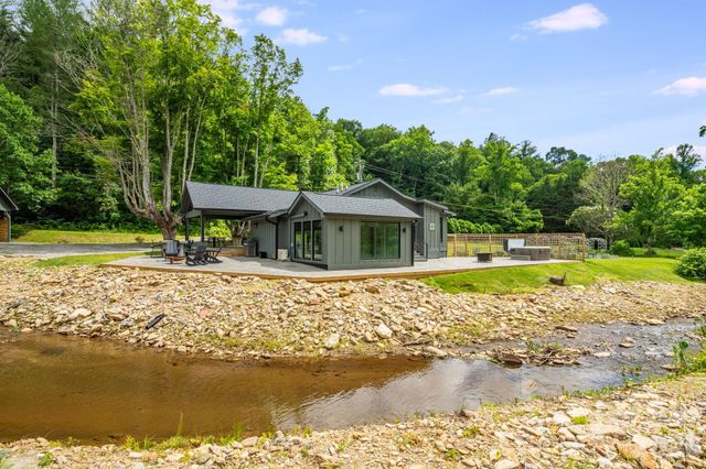 150 Shope Creek Road, Asheville, NC 28805