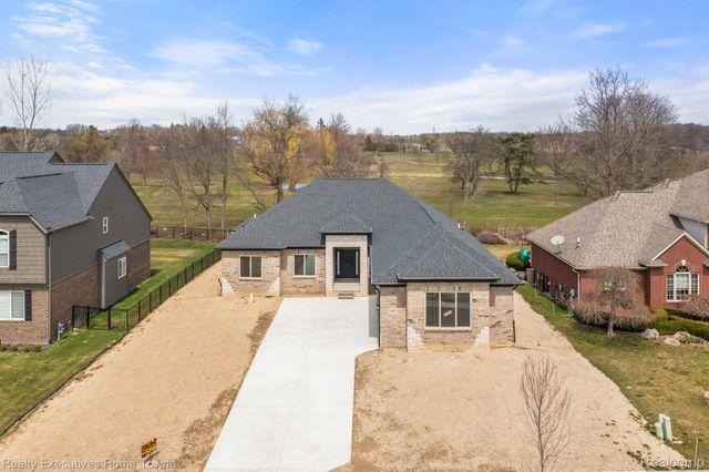 35873 GLENVILLE Drive, New Baltimore, MI 48047