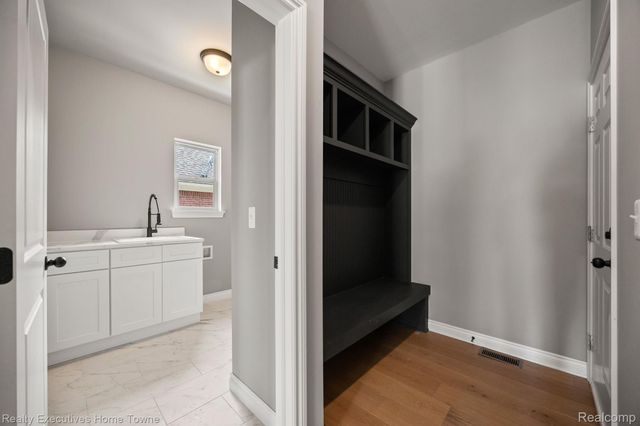 35873 GLENVILLE Drive, New Baltimore, MI 48047