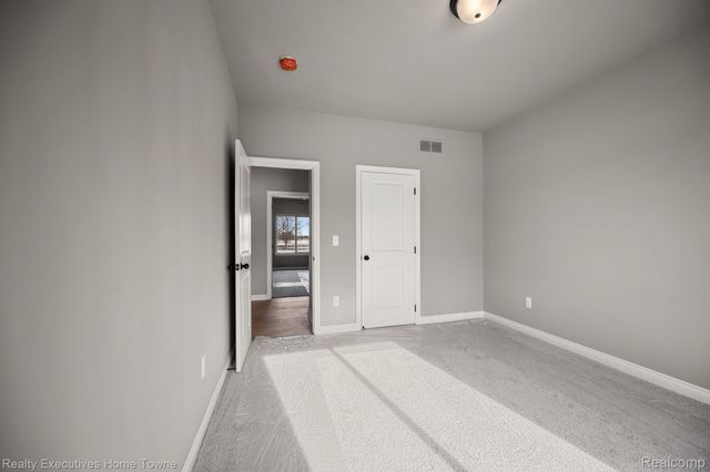 35873 GLENVILLE Drive, New Baltimore, MI 48047