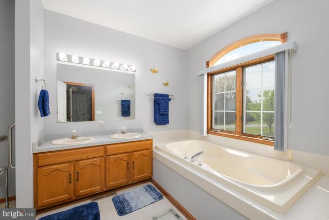 54 CANTWELL DR, Dover, DE 19904