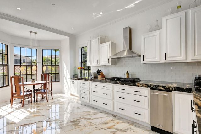 301 Del Sol Circle, Tequesta, FL 33469