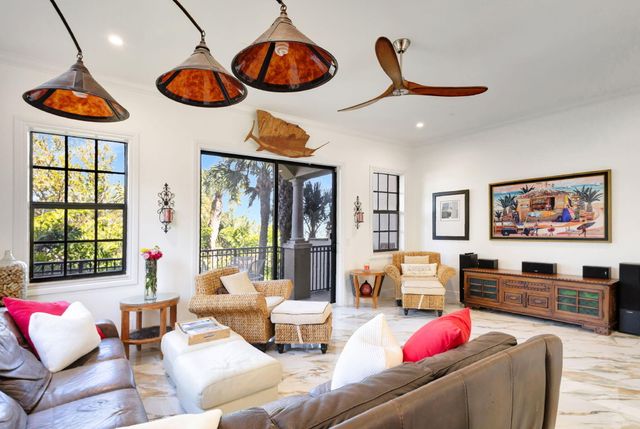 301 Del Sol Circle, Tequesta, FL 33469