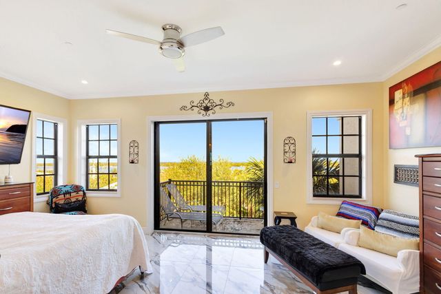 301 Del Sol Circle, Tequesta, FL 33469