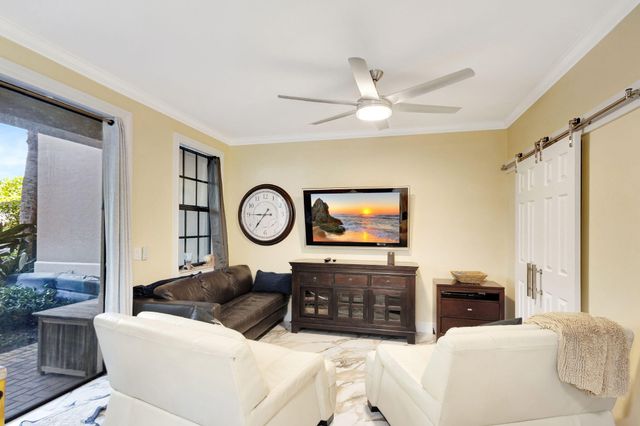 301 Del Sol Circle, Tequesta, FL 33469