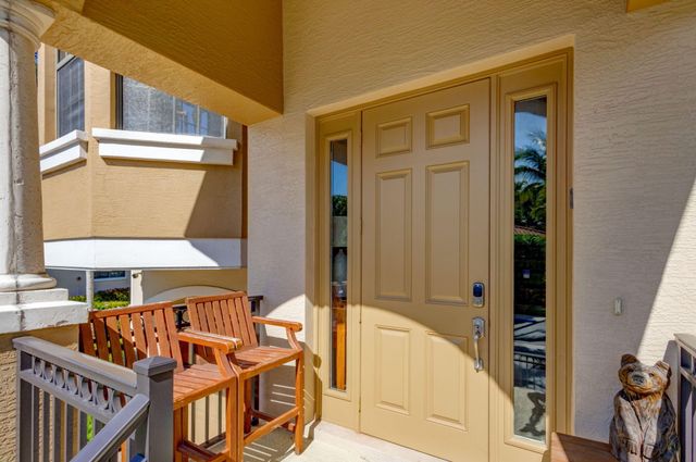 301 Del Sol Circle, Tequesta, FL 33469