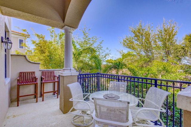 301 Del Sol Circle, Tequesta, FL 33469