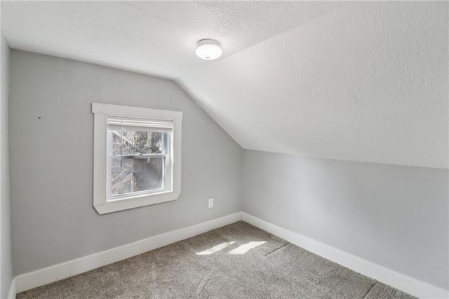 116 W 3rd Street, Tonganoxie, KS 66086