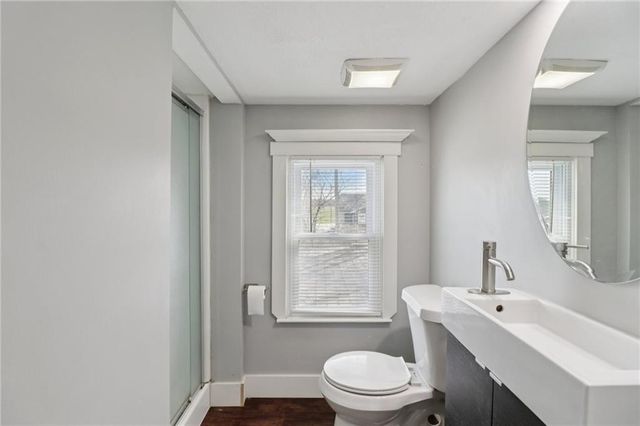 116 W 3rd Street, Tonganoxie, KS 66086