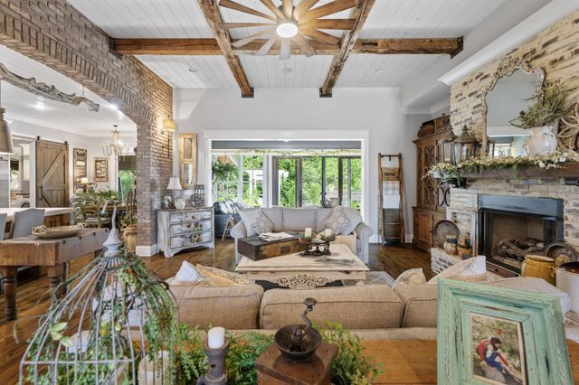 7890 Lexsaturno Lane, Ooltewah, TN 37363