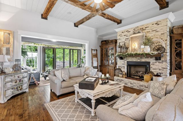 7890 Lexsaturno Lane, Ooltewah, TN 37363