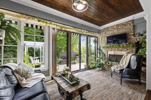 7890 Lexsaturno Lane, Ooltewah, TN 37363