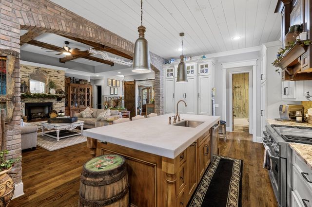 7890 Lexsaturno Lane, Ooltewah, TN 37363