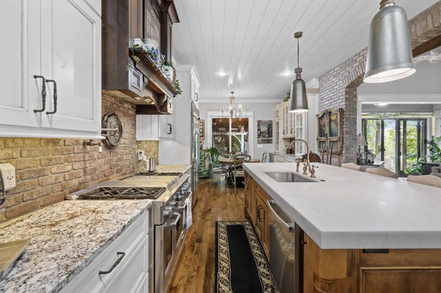 7890 Lexsaturno Lane, Ooltewah, TN 37363
